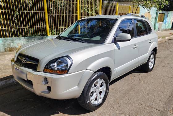 HYUNDAI TUCSON 2.0 MPFI GLS 16V 143CV 2WD FLEX 4P AUTOMÁTICO